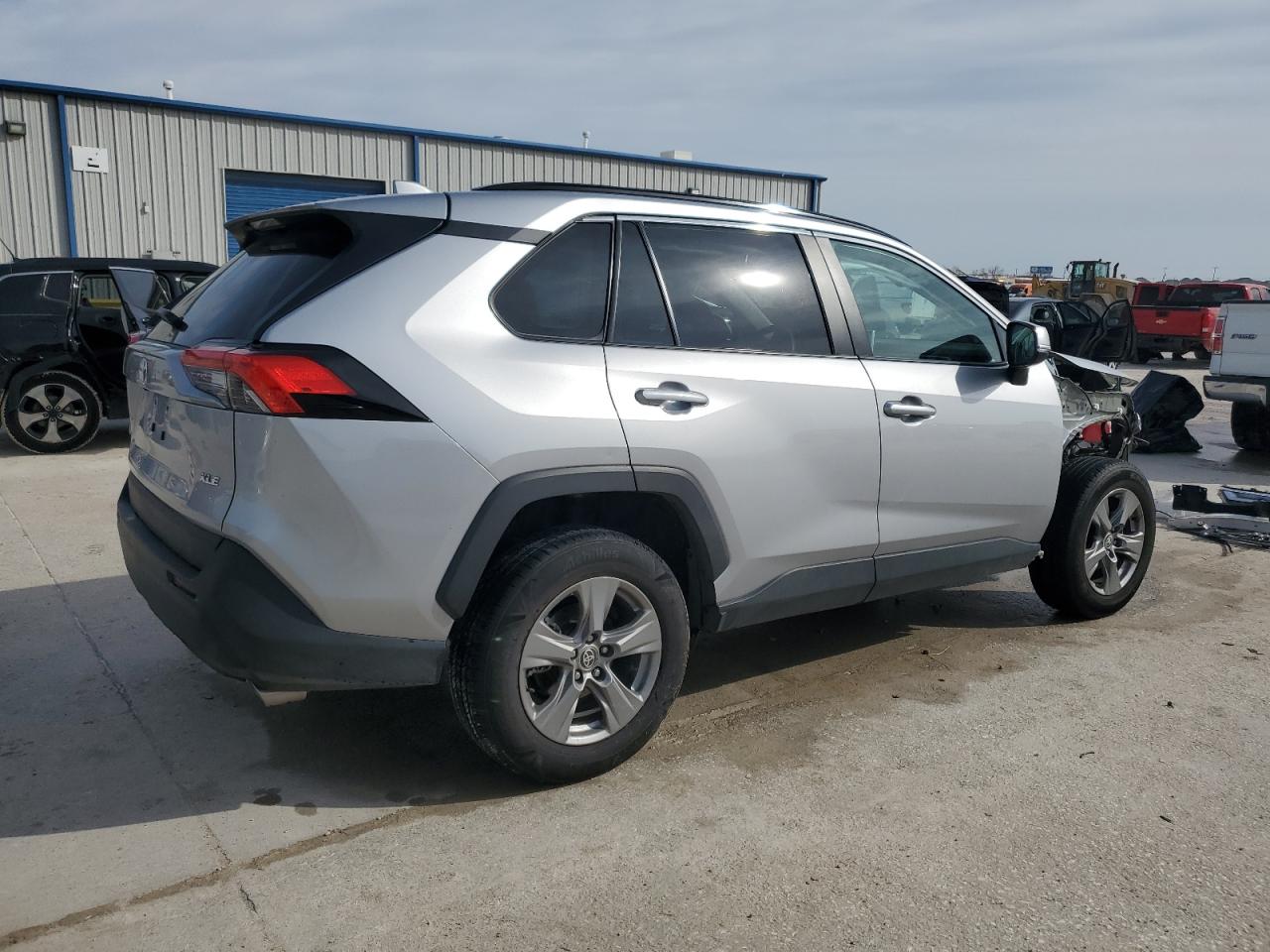 2024 Toyota RAV 4 - Image 3