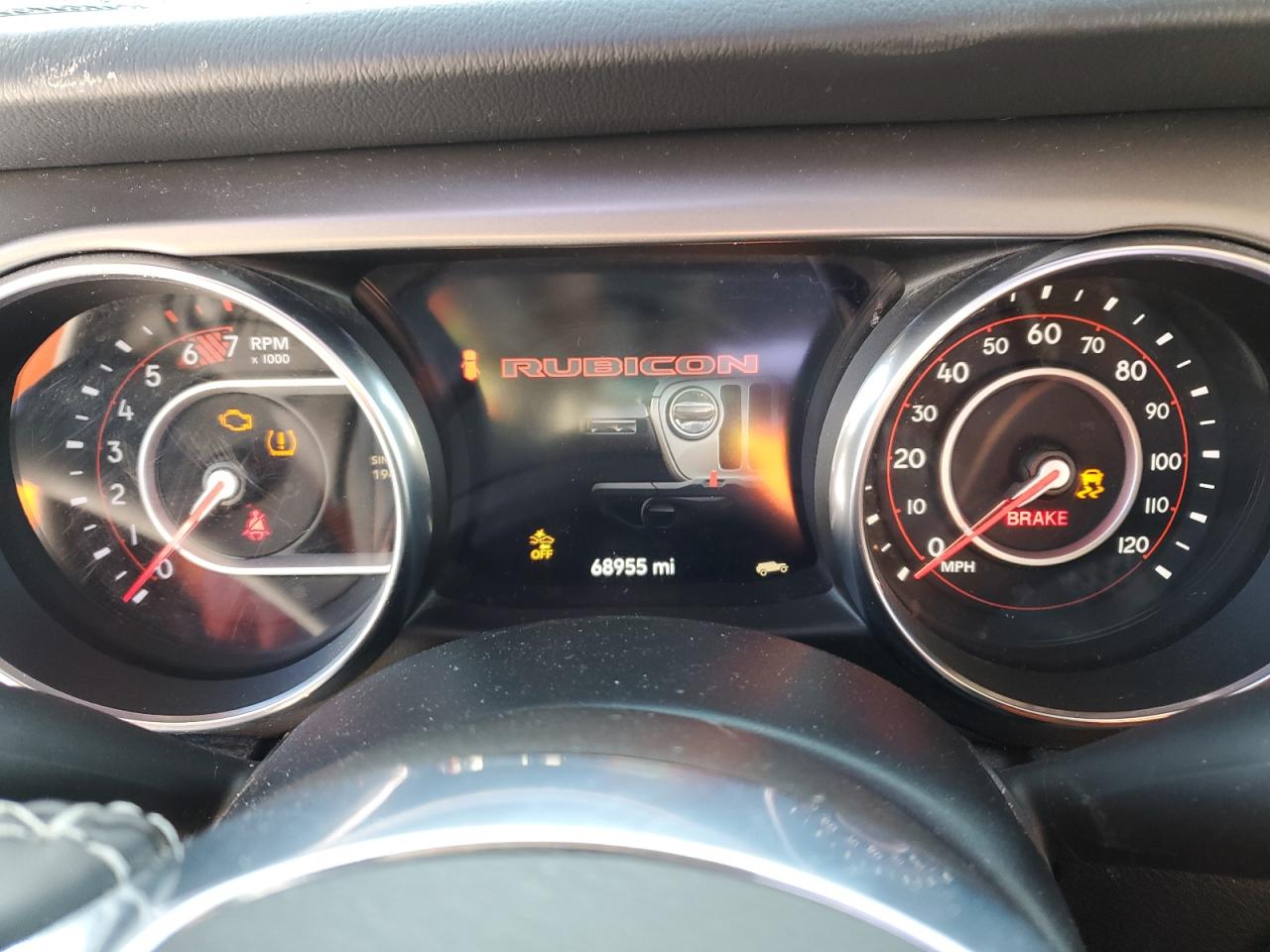 2020 Jeep Wrangler - Image 9