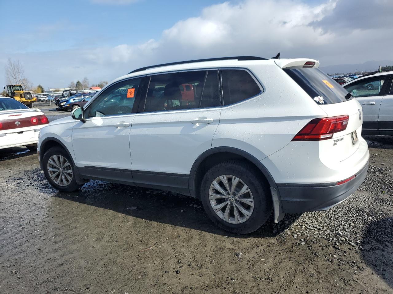 2019 Volkswagen Tiguan - Image 2