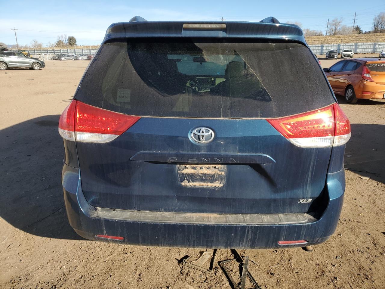 2012 Toyota Sienna - Image 6