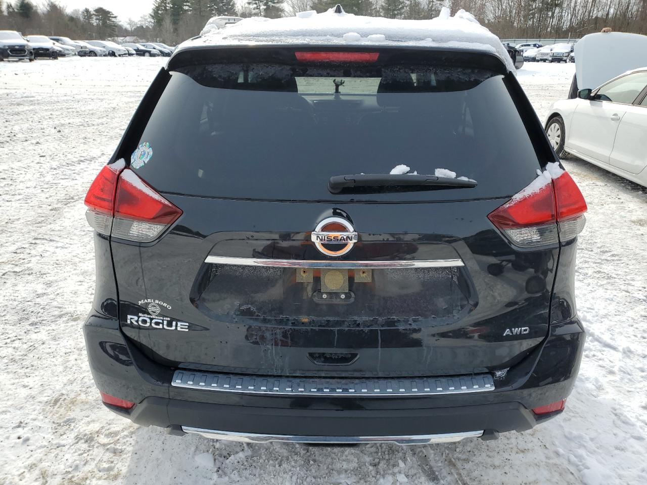 2017 Nissan Rogue - Image 6