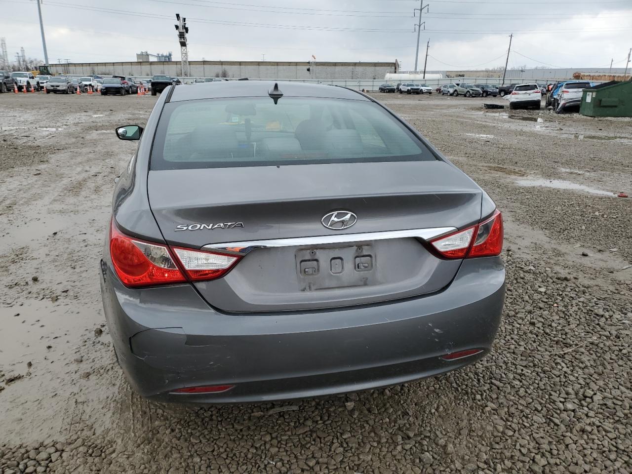 2012 Hyundai Sonata - Image 6