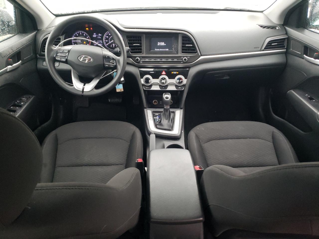 2019 Hyundai Elantra - Image 8