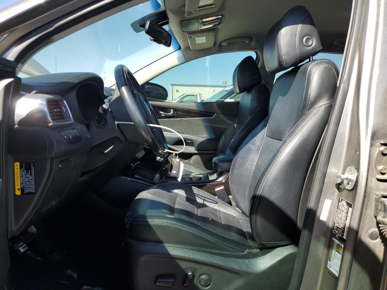 2017 Kia Sorento - Image 7