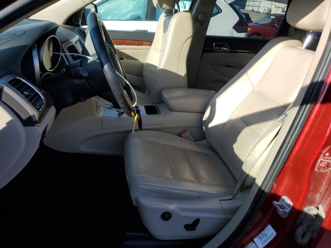 2011 Jeep Grand Cherokee - Image 7