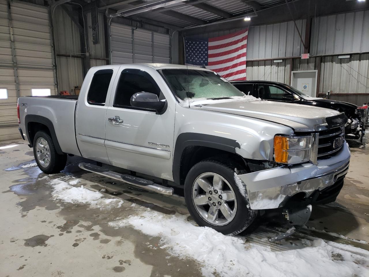 2012 GMC Sierra - Image 4