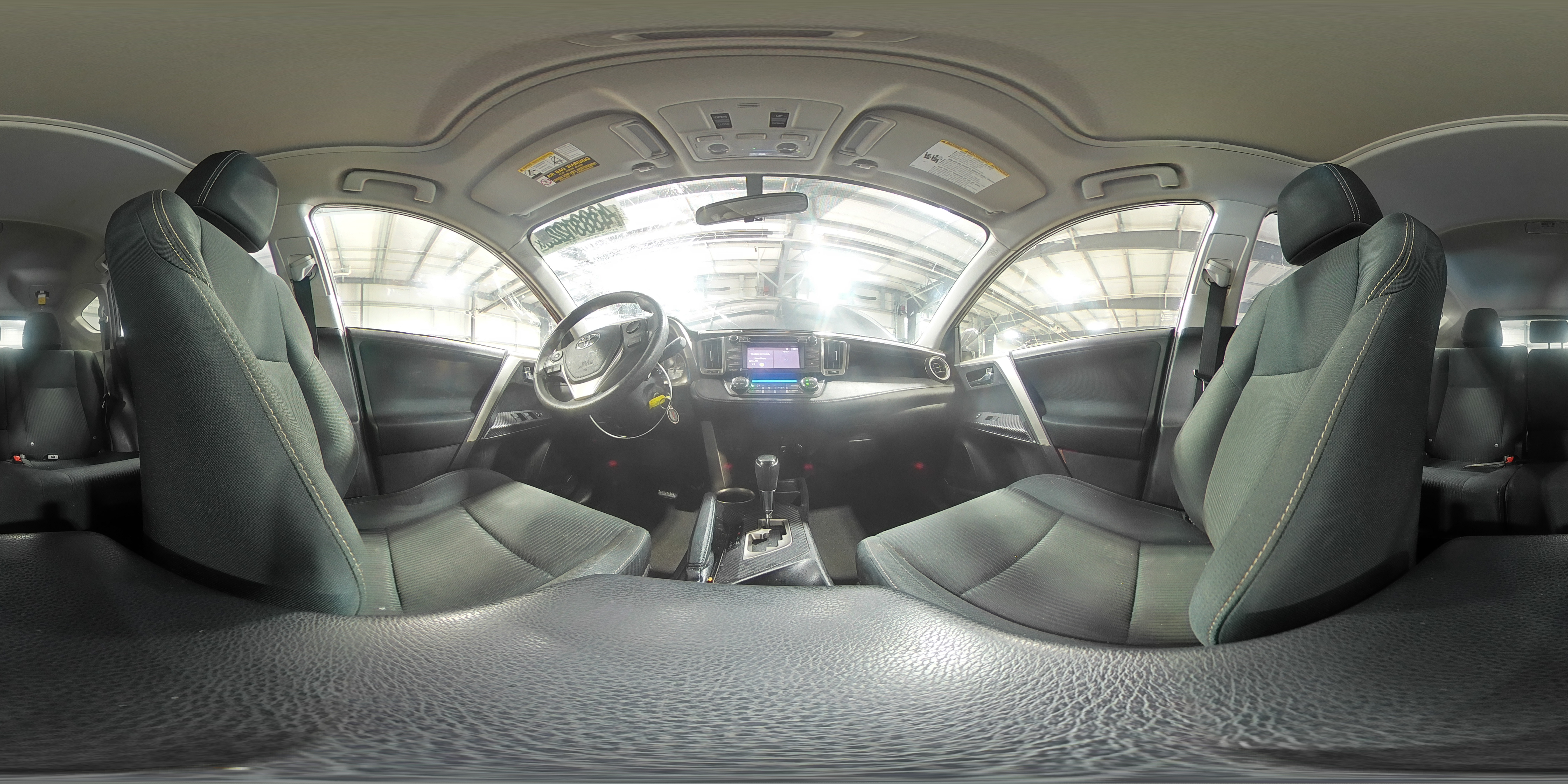 2015 Toyota RAV 4 - Image 15