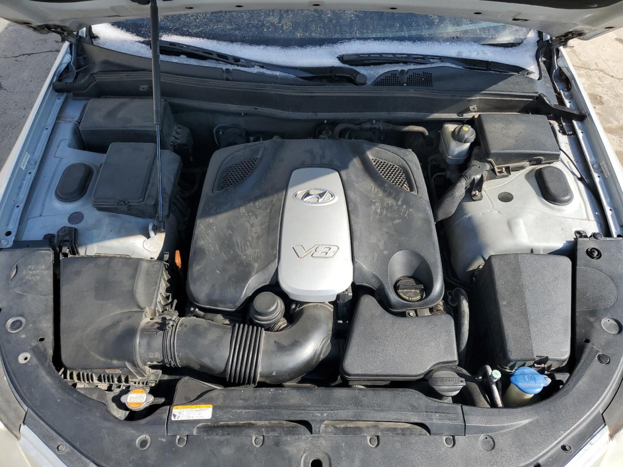 2009 Hyundai Genesis - Image 12