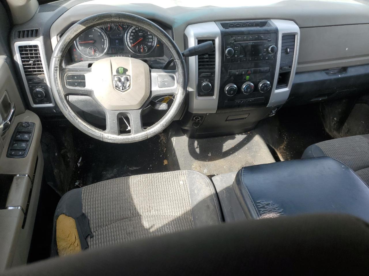 2010 Dodge RAM - Image 8