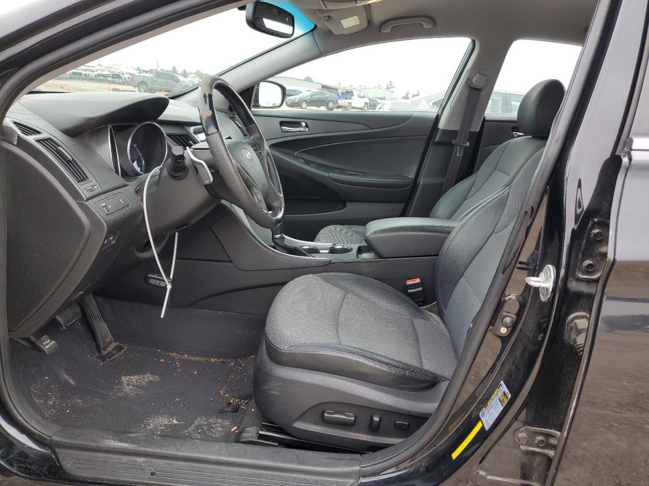 2011 Hyundai Sonata - Image 7