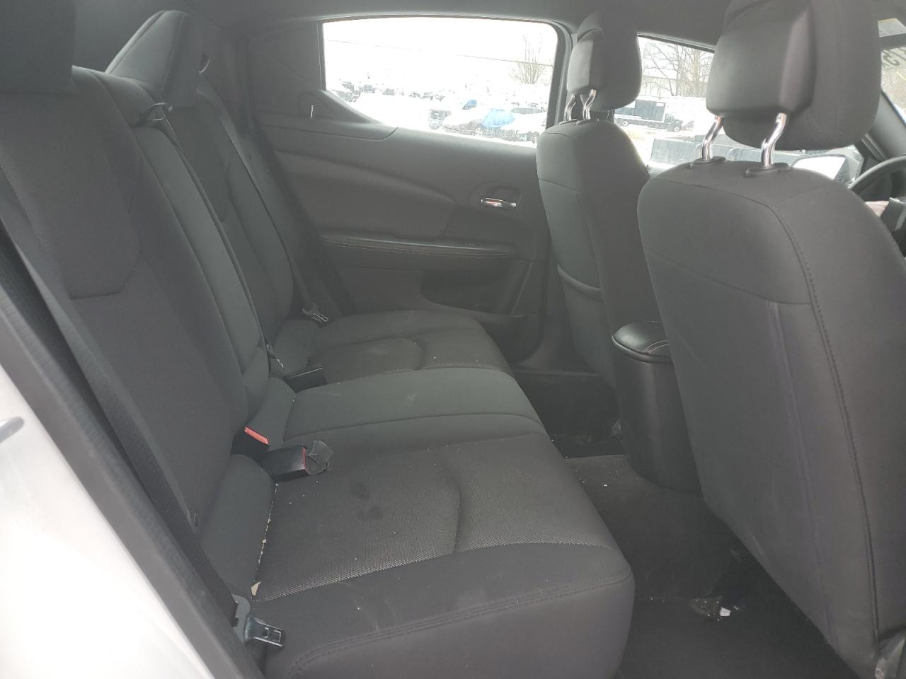 2013 Dodge Avenger - Image 10