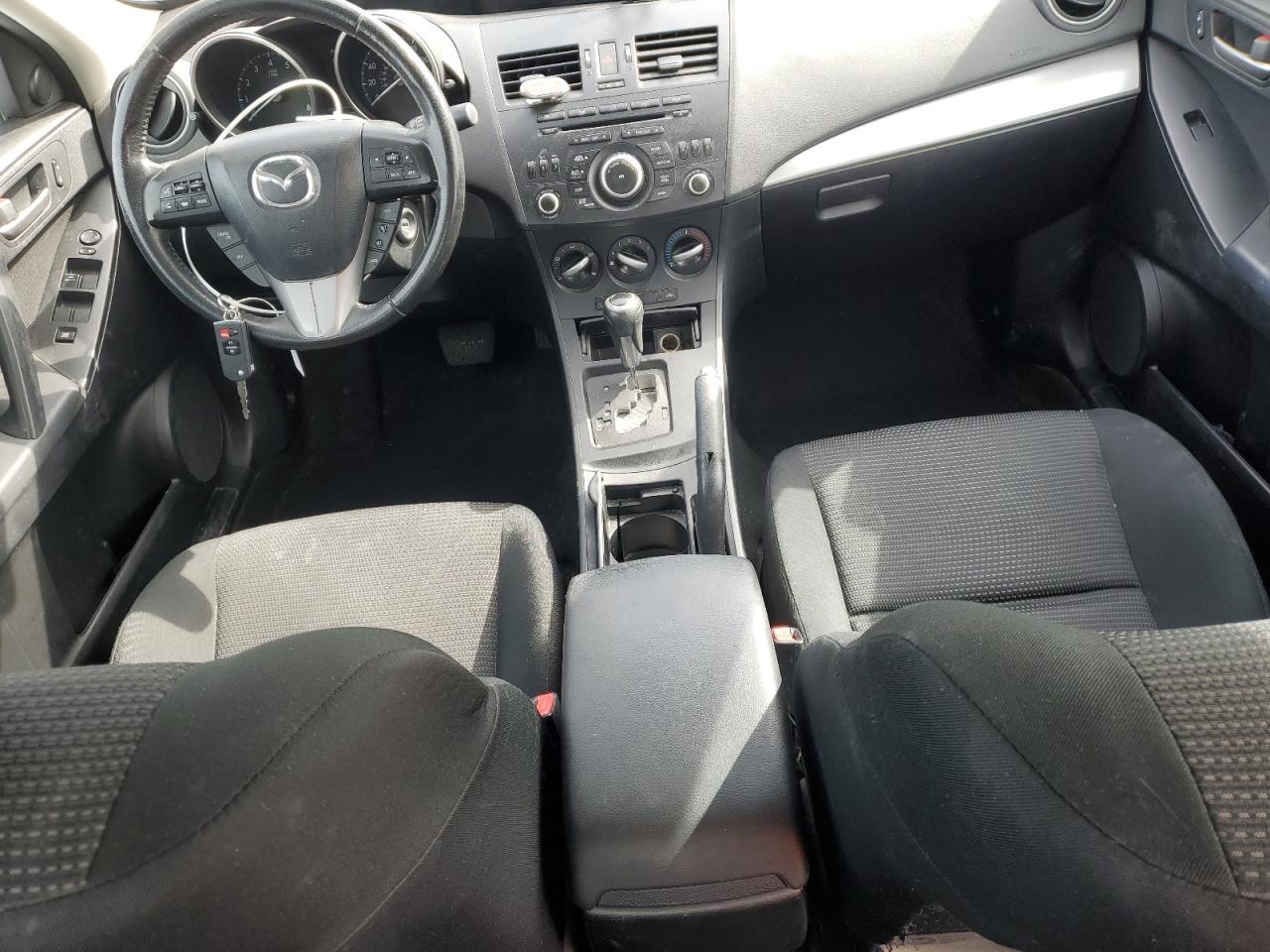 2012 Mazda 3 - Image 8
