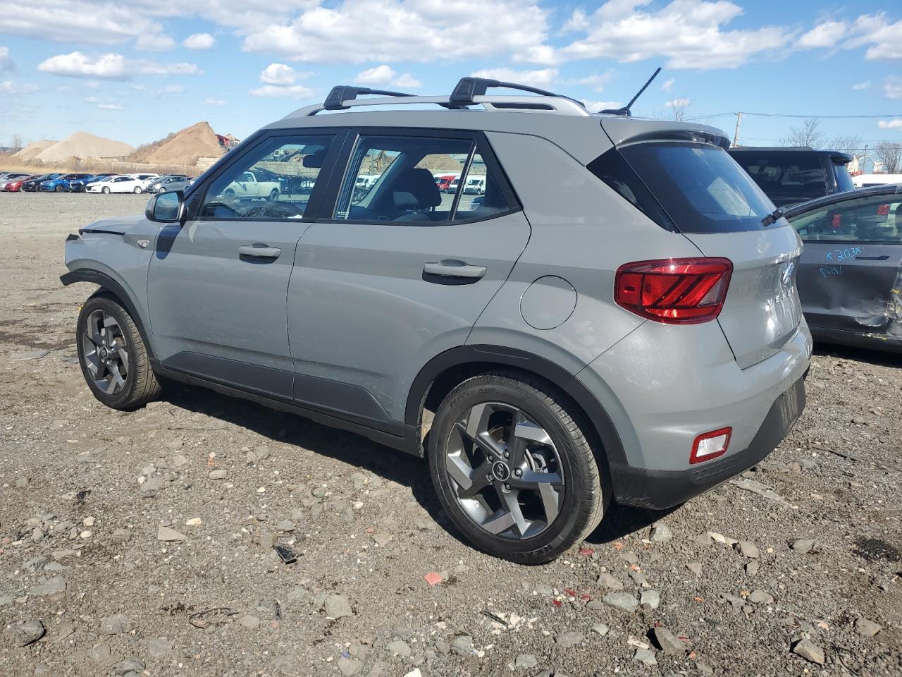 2023 Hyundai Venue - Image 2