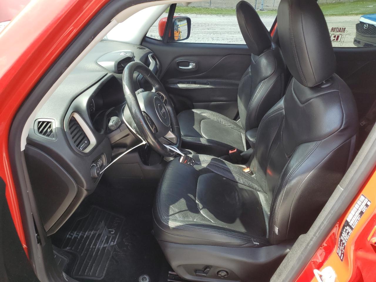 2015 Jeep Renegade - Image 7