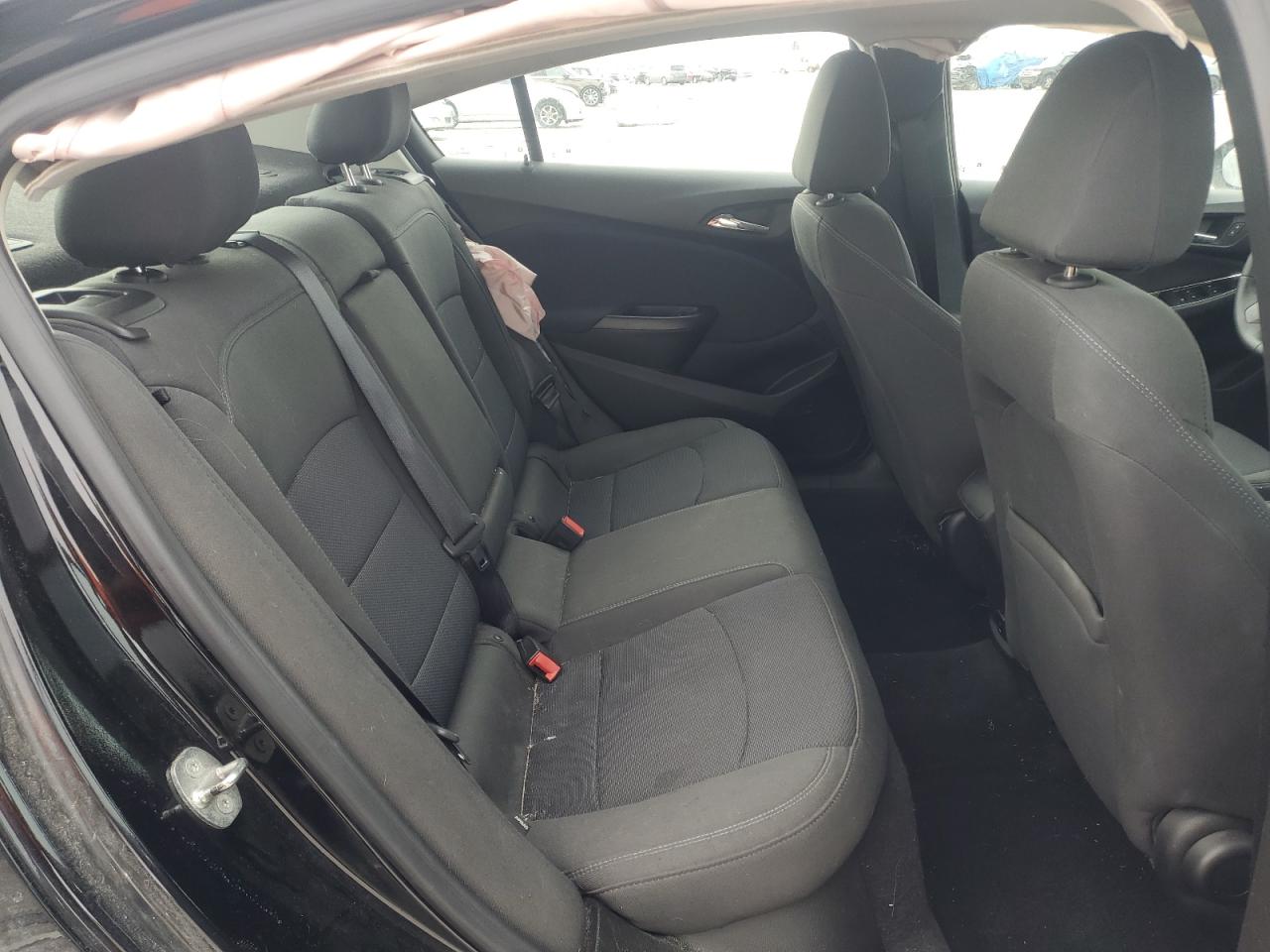 2018 Chevrolet Cruze - Image 10