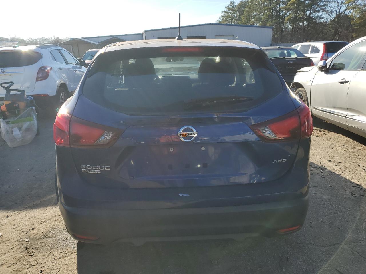 2018 Nissan Rogue - Image 6