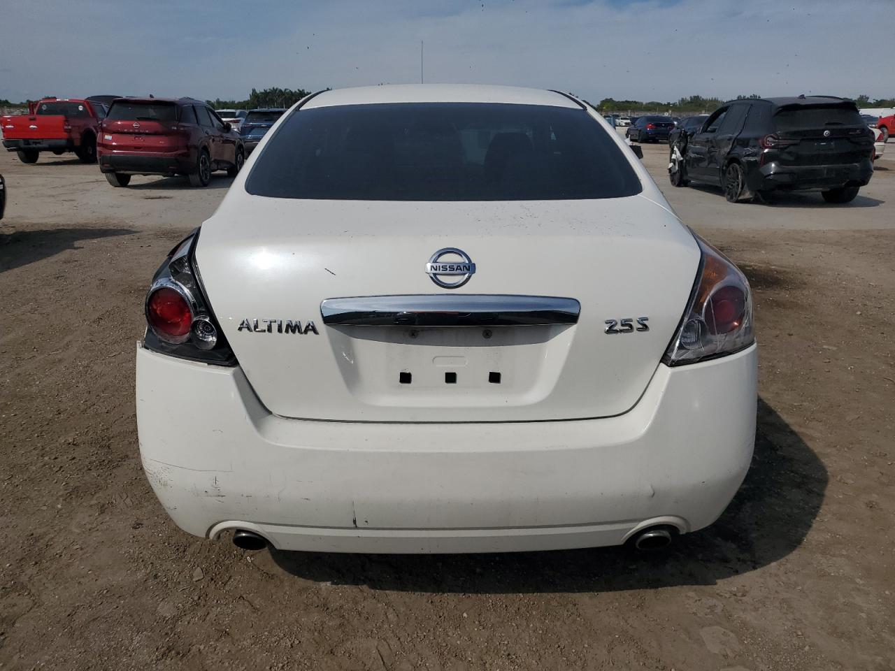 2011 Nissan Altima - Image 6