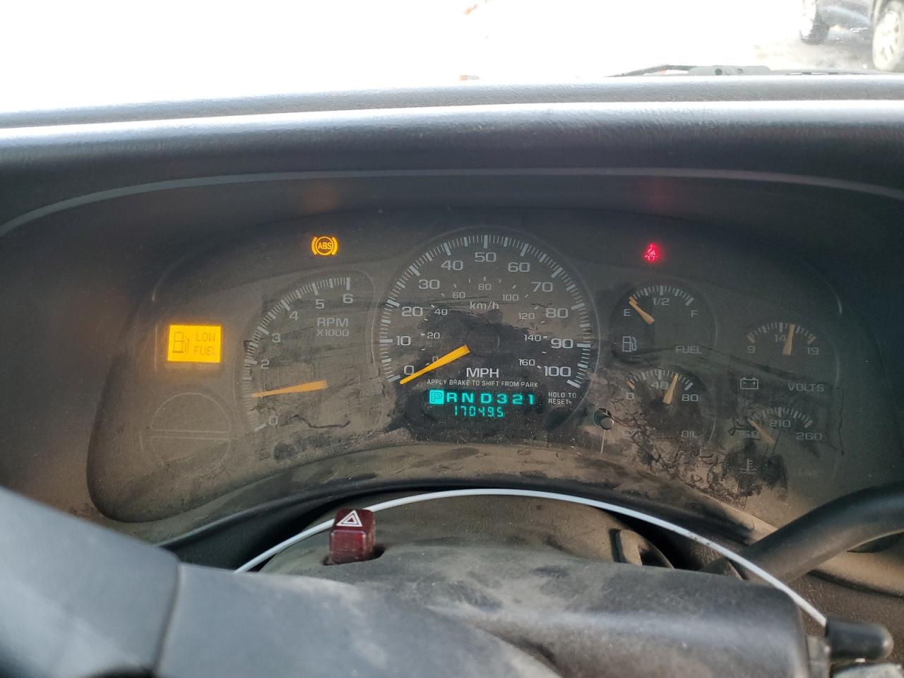 2000 Chevrolet Silverado - Image 9