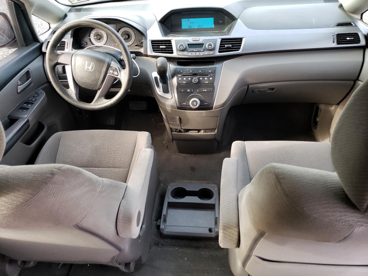 2012 Honda Odyssey - Image 8