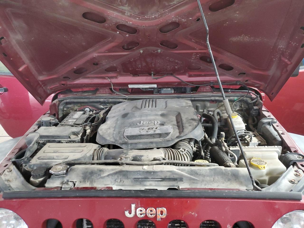 2012 Jeep Wrangler - Image 11