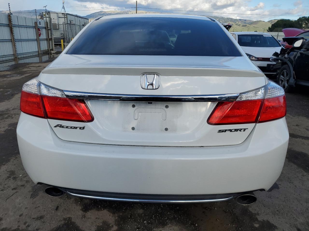 2015 Honda Accord - Image 6