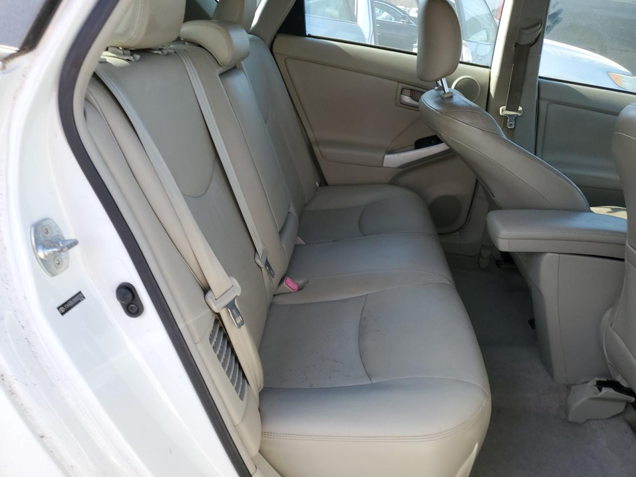 2010 Toyota Prius - Image 10