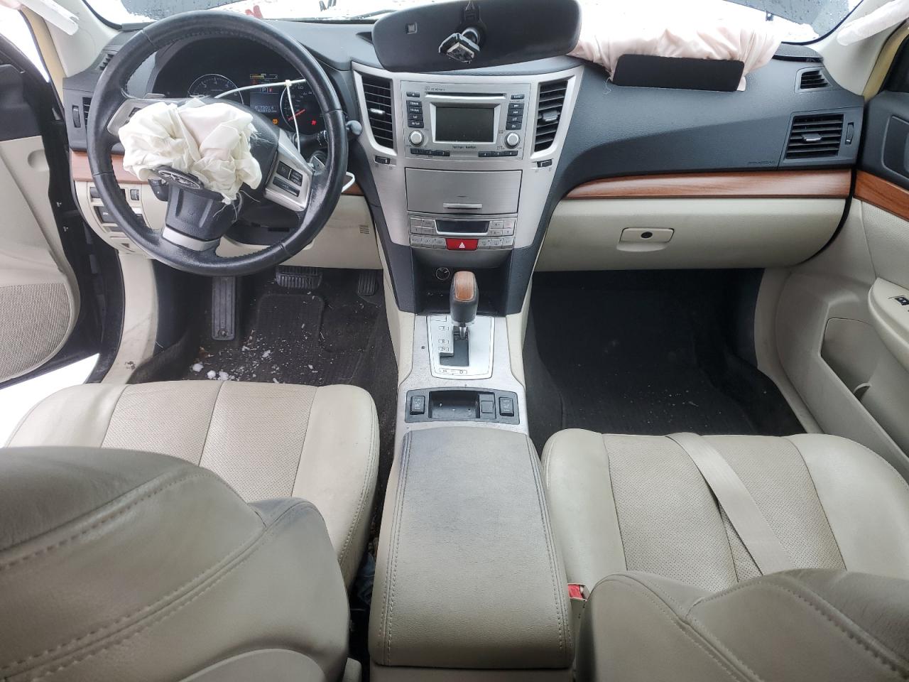 2014 Subaru Outback - Image 8