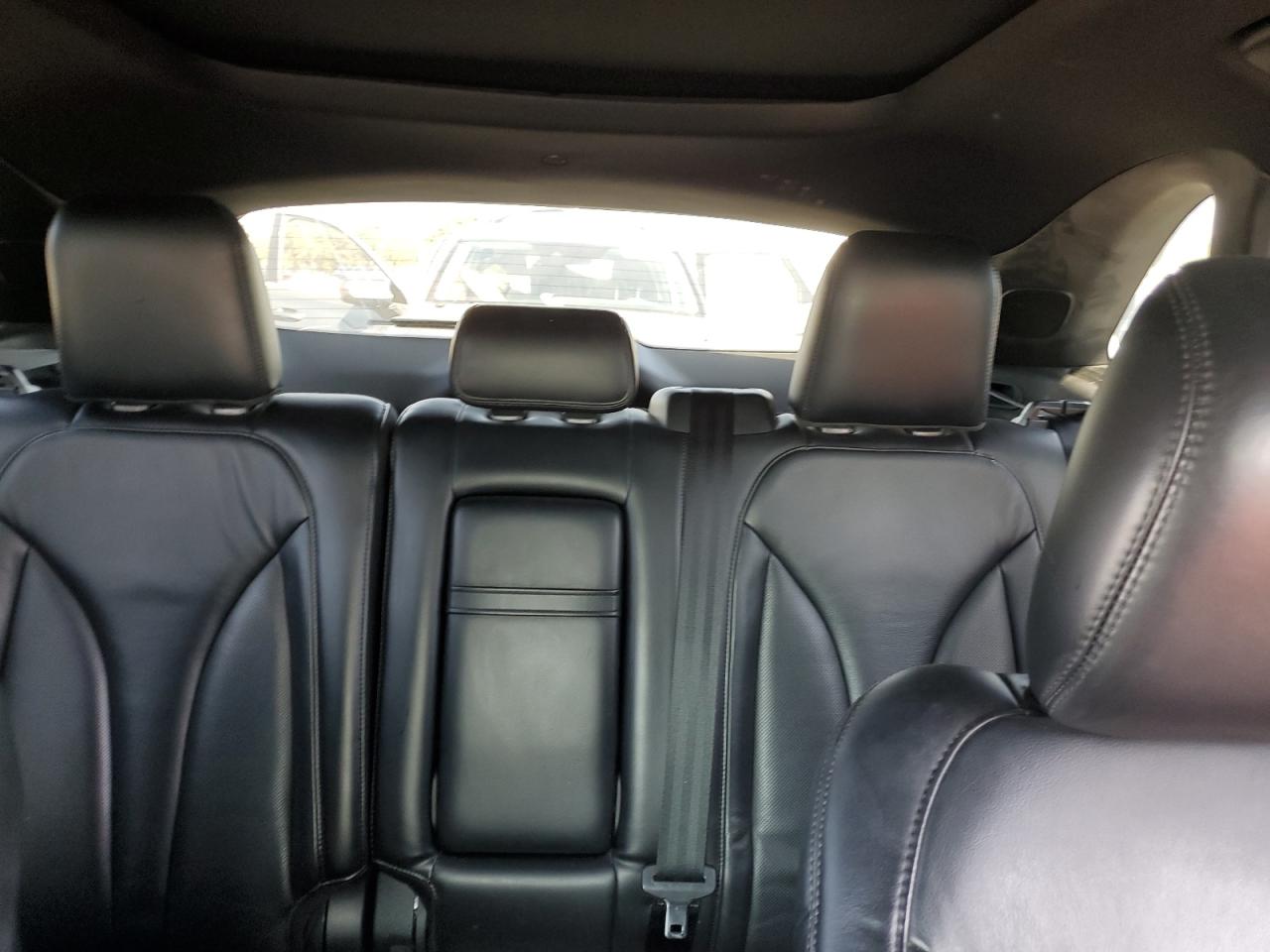2015 Lincoln MKZ - Image 10