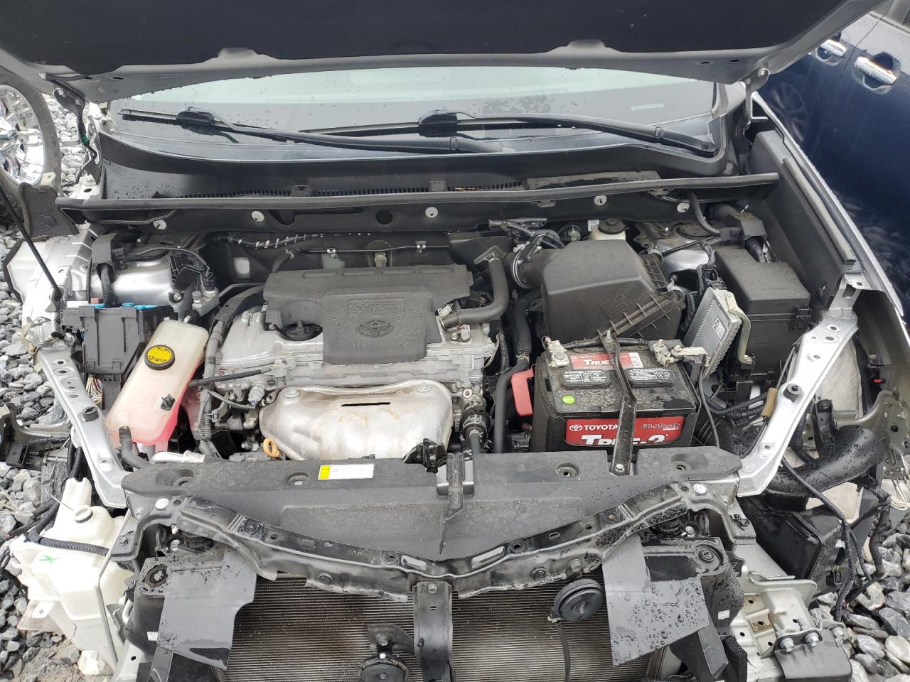 2018 Toyota RAV 4 - Image 12