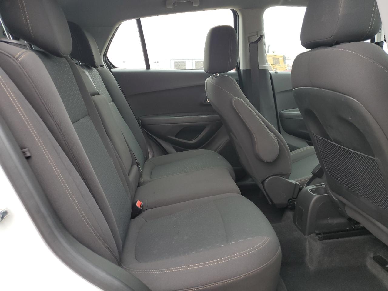 2018 Chevrolet Trax - Image 11