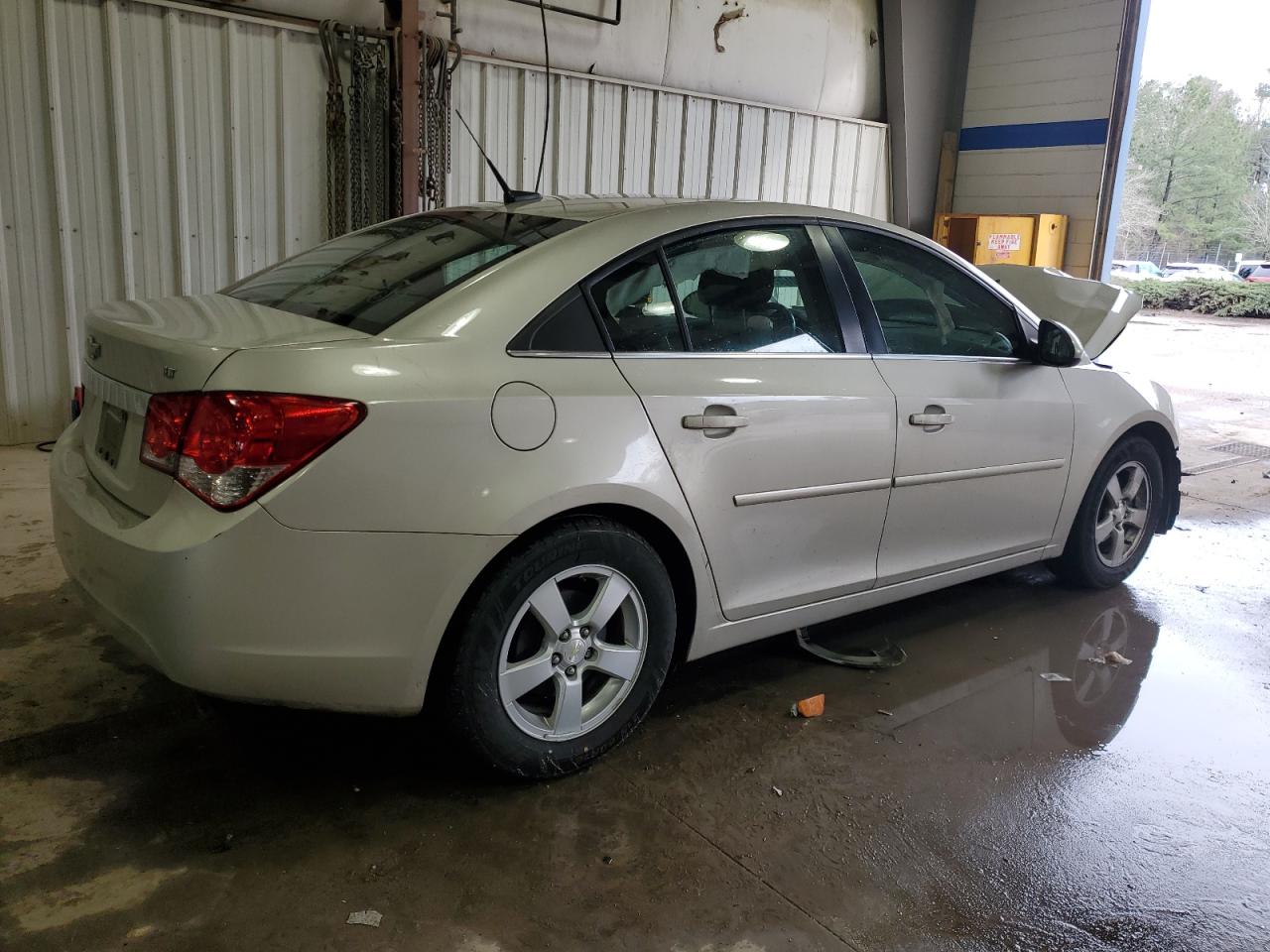 2014 Chevrolet Cruze - Image 3