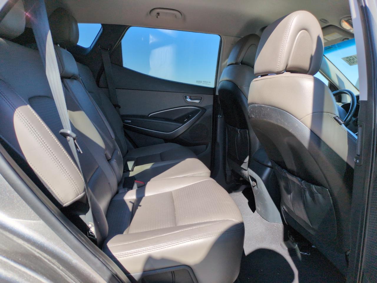 2013 Hyundai Santa Fe - Image 10