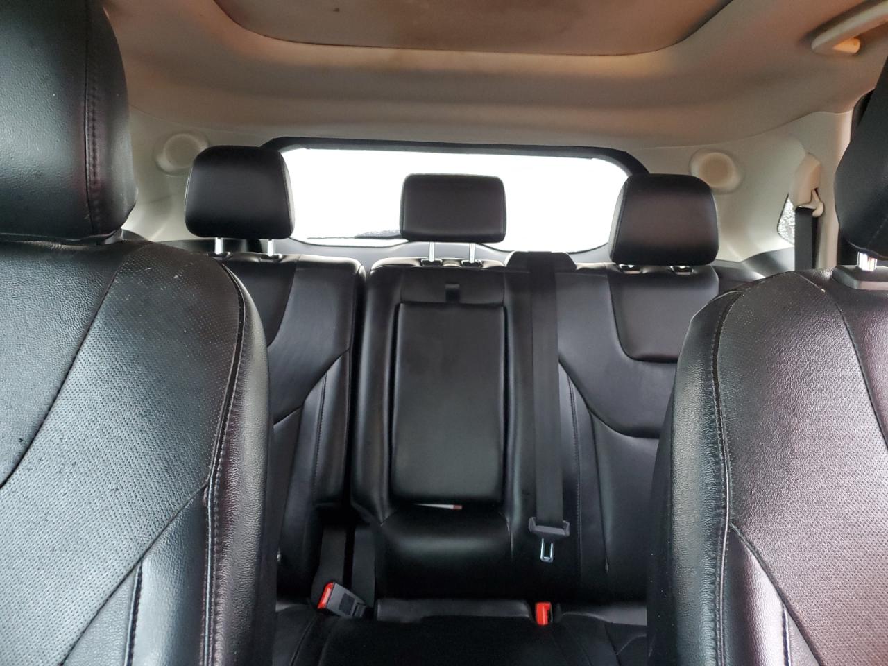 2019 Ford Edge - Image 10