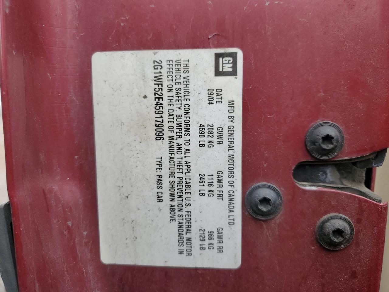 2005 Chevrolet Impala - Image 12