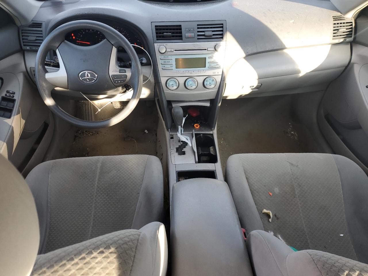 2009 Toyota Camry - Image 8