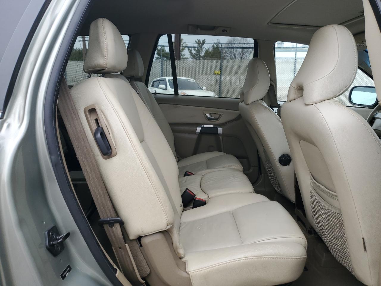 2008 Volvo XC90 - Image 11
