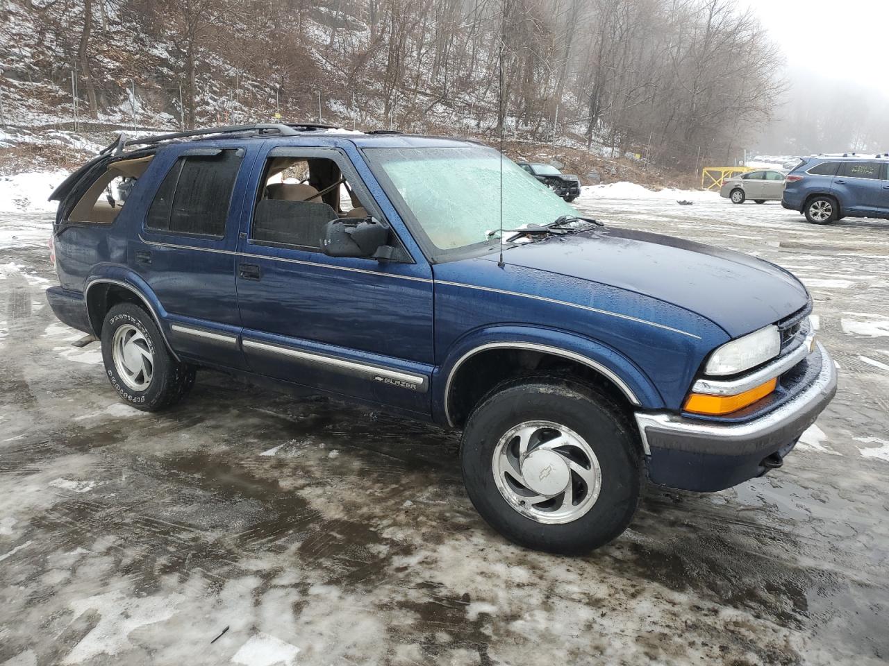 2001 Chevrolet Blazer - Image 4