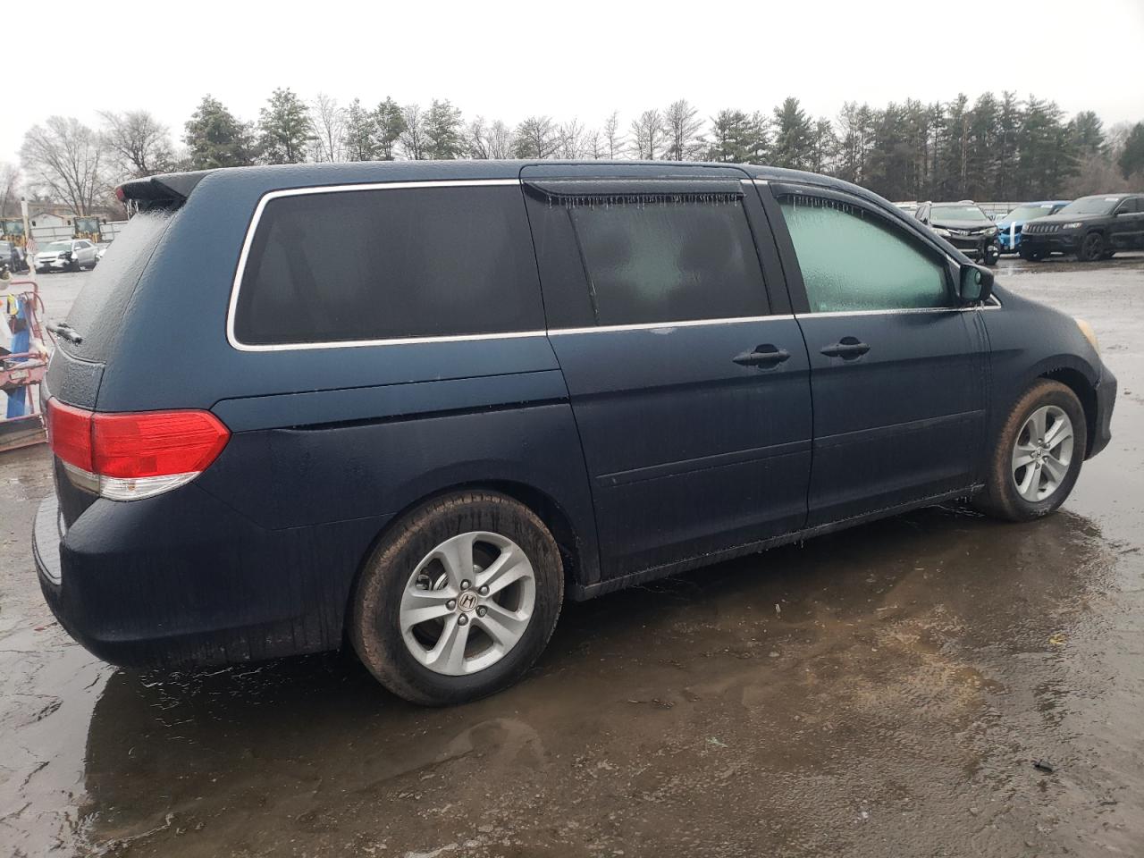 2010 Honda Odyssey - Image 3