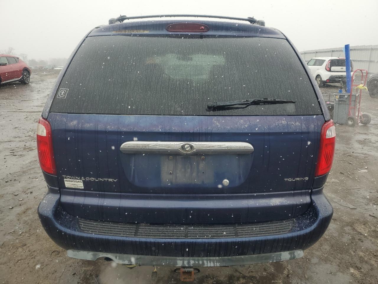2005 Chrysler Town & Country - Image 6