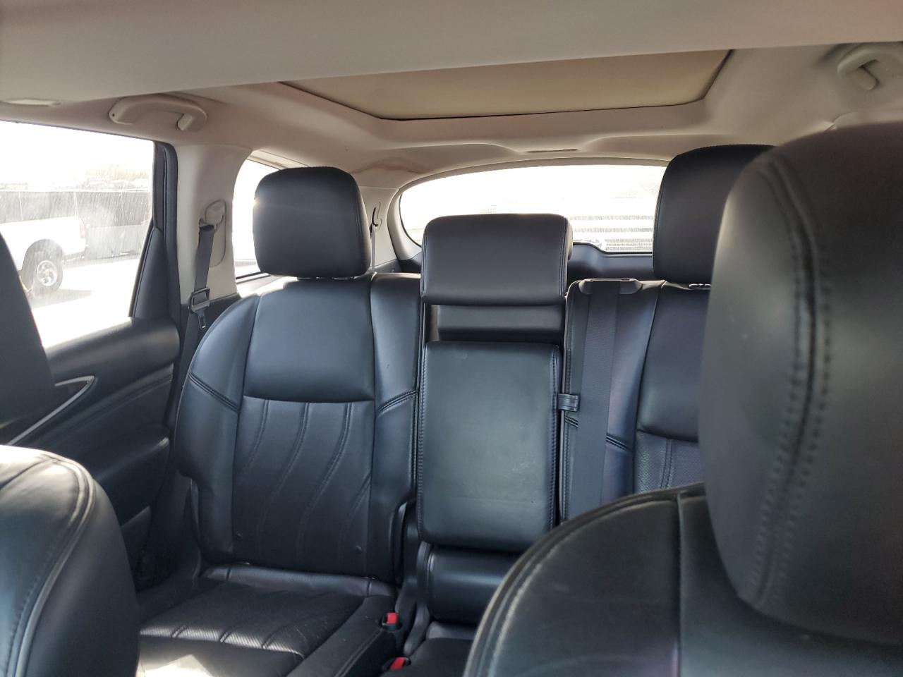 2013 Infiniti JX - Image 10