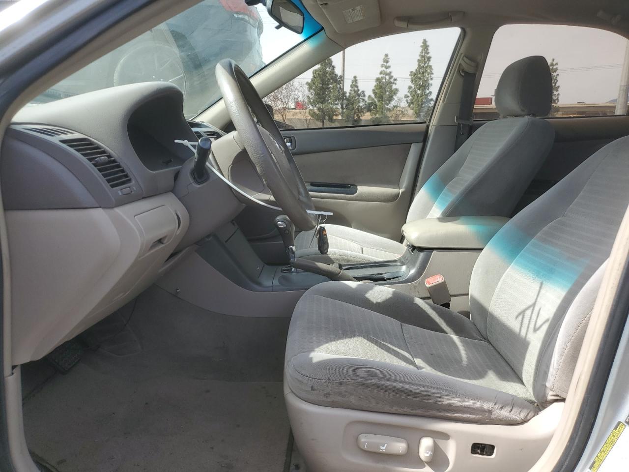 2005 Toyota Camry - Image 7