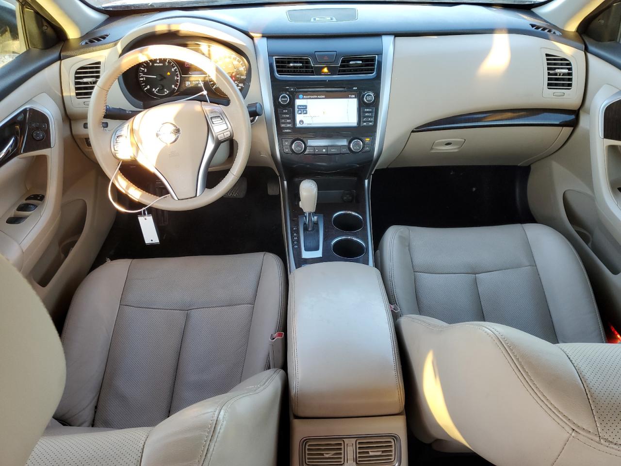 2015 Nissan Altima - Image 8