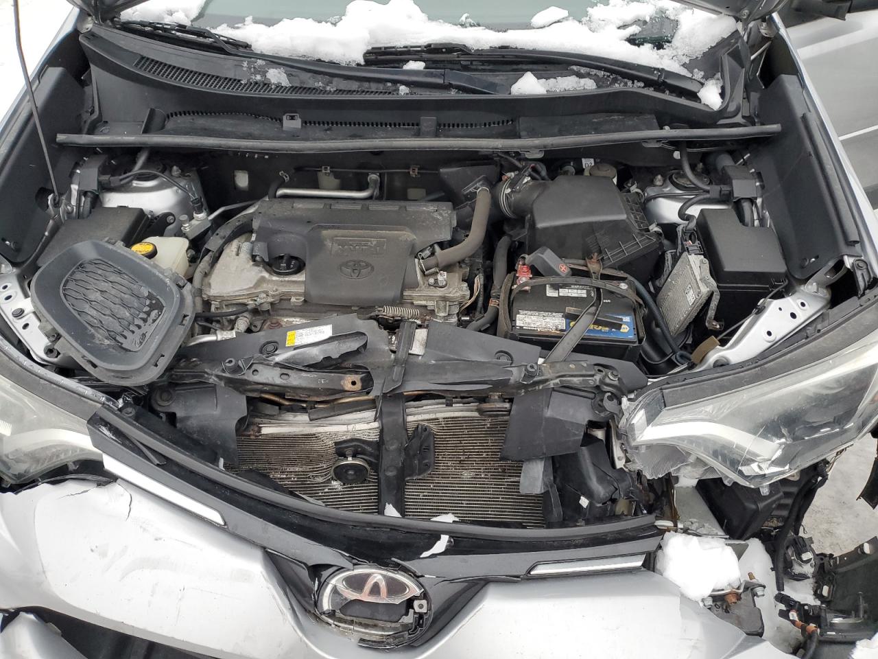 2017 Toyota RAV 4 - Image 12