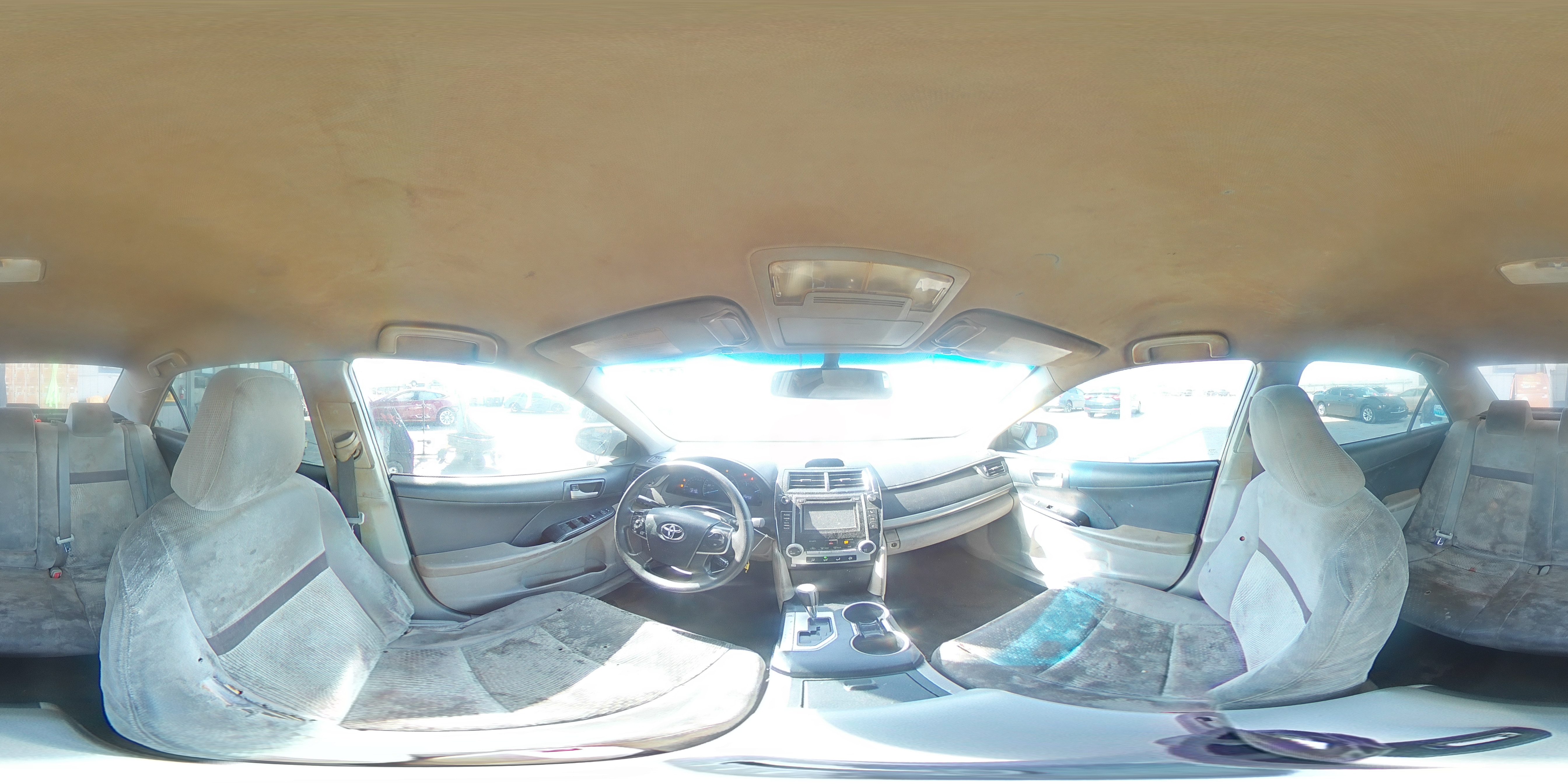 2013 Toyota Camry - Image 12