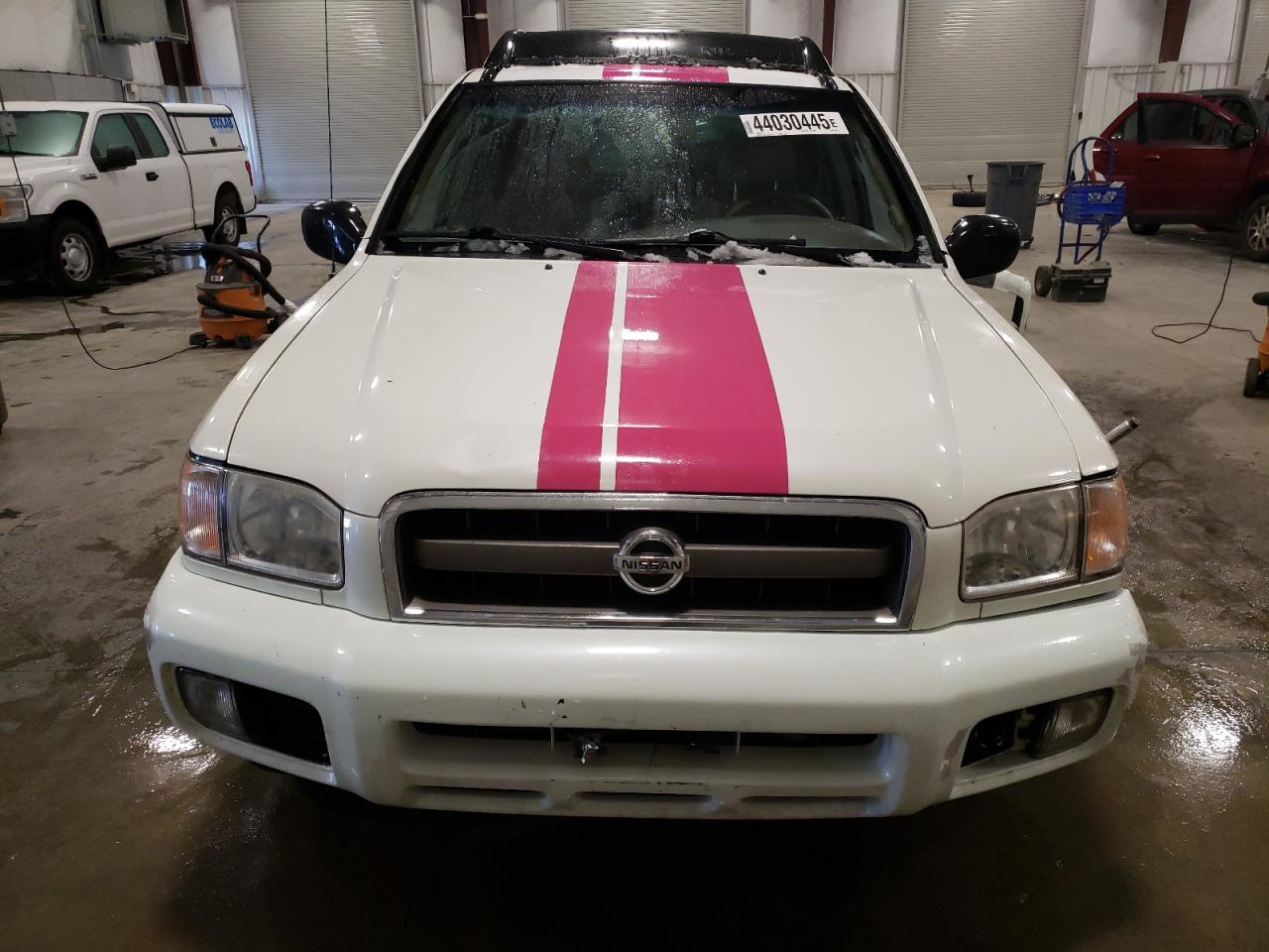 2002 Nissan Pathfinder - Image 5