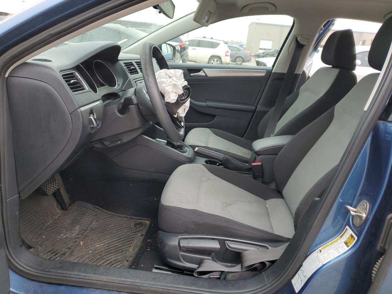 2017 Volkswagen Jetta - Image 7