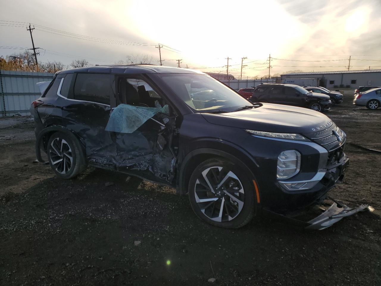 2024 Mitsubishi Outlander - Image 4