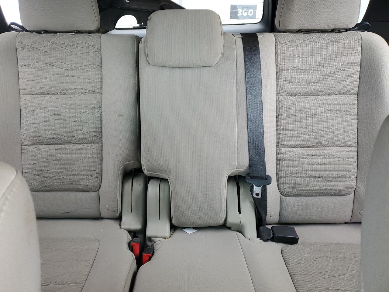 2015 Ford Explorer - Image 10