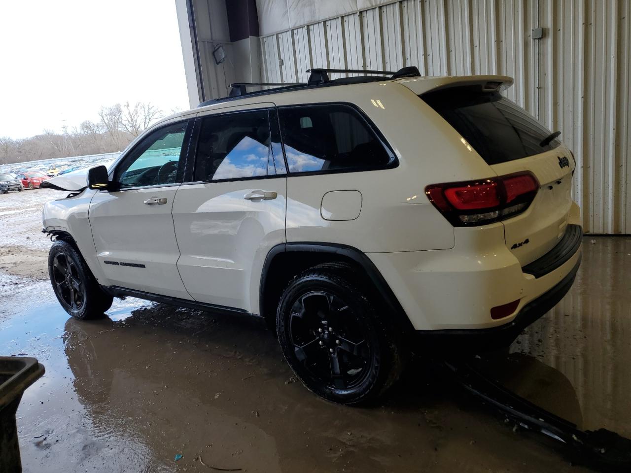 2018 Jeep Grand Cherokee - Image 2