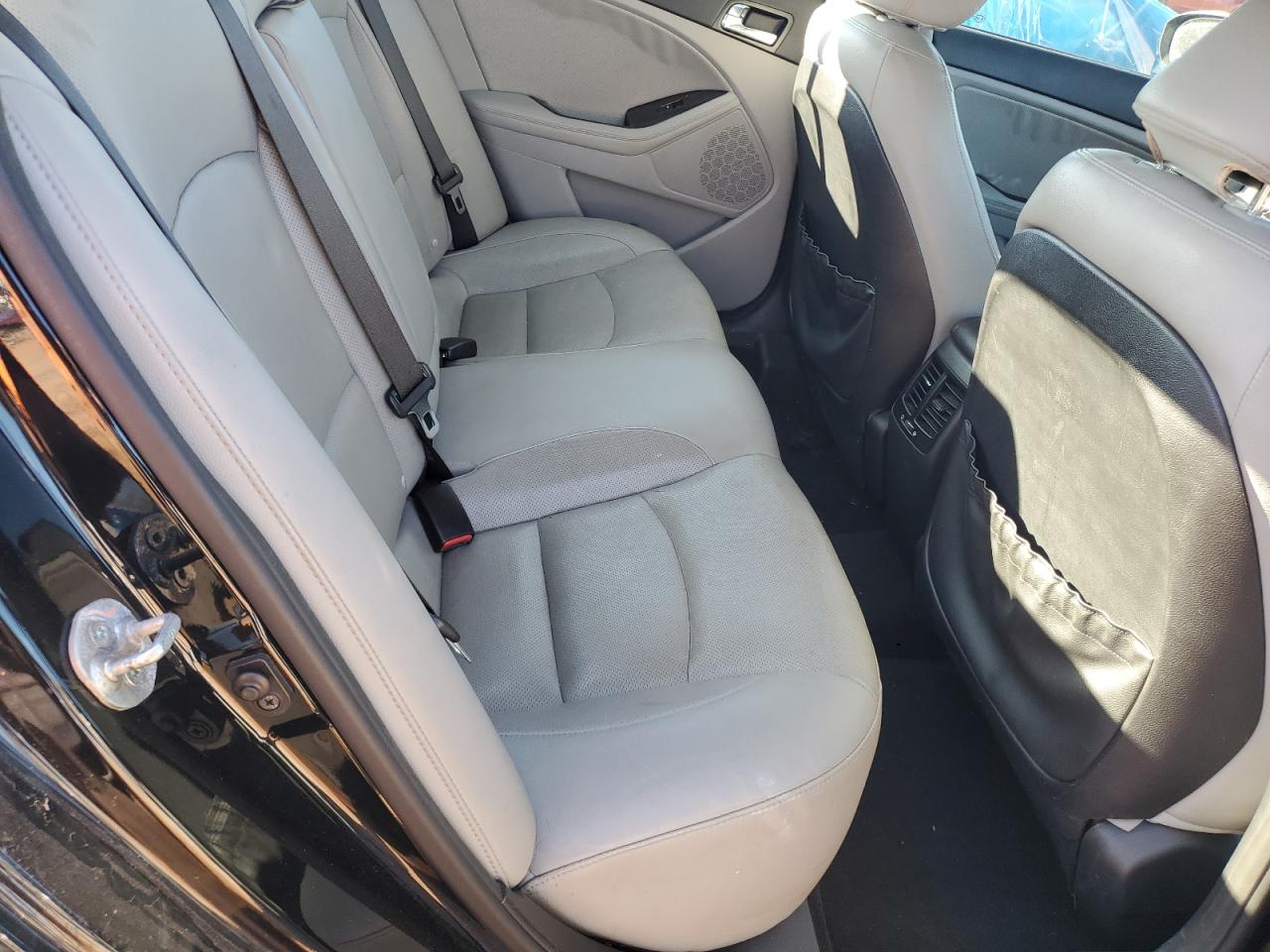 2014 Kia Optima - Image 10